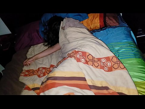 ❤️ Stepson dema ku di xew de ye, xatirê dayika xwe ya ciwan dike. Porno vk li me ❤